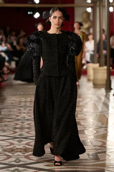 Look 22